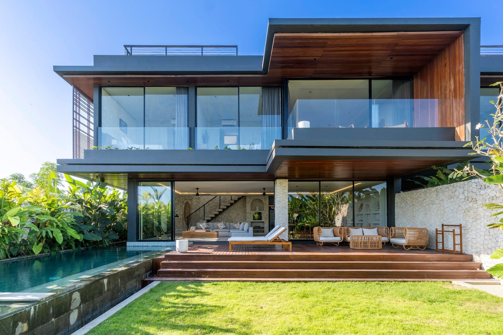 The Heights - Luxury Glass Villa & Rooftop Jacuzzi — photo 2